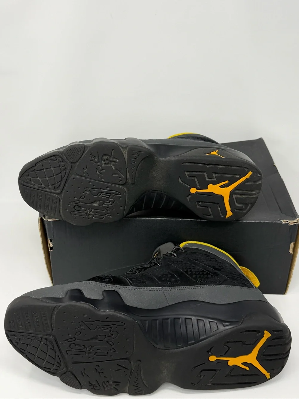Jordan Men’s Black and Yellow High-Top Sneakers